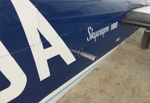 Tail pull handle extended